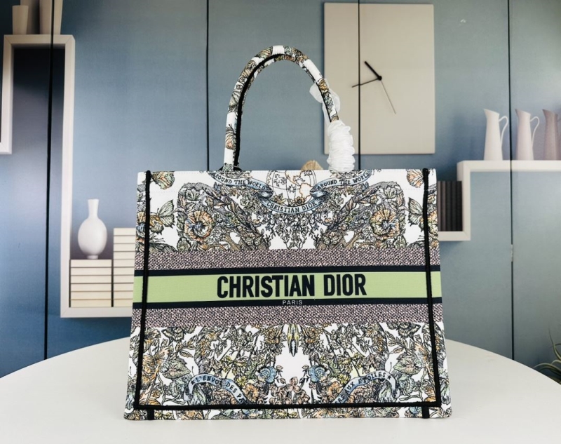 Dior Shopping Bags